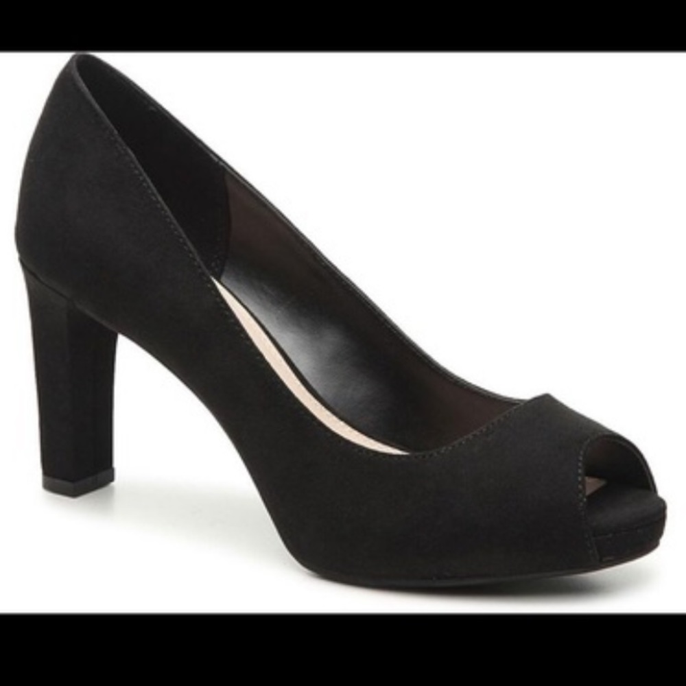 Black Peep-Toe Pump